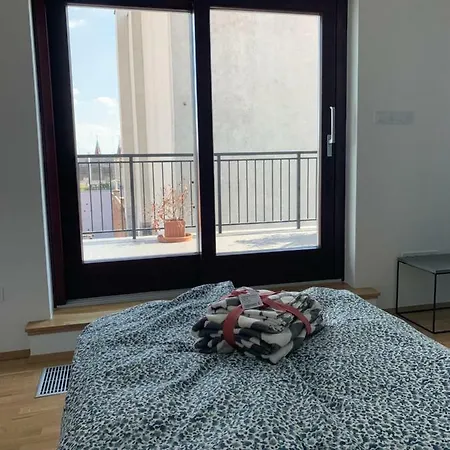 Διαμέρισμα Palace District Newly Built Duplex *