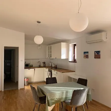 Apartment Palace District Newly Built Duplex Budapest
